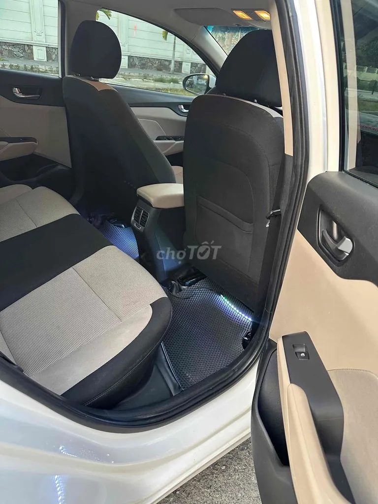 Hyundai Accent 2023 photo 3