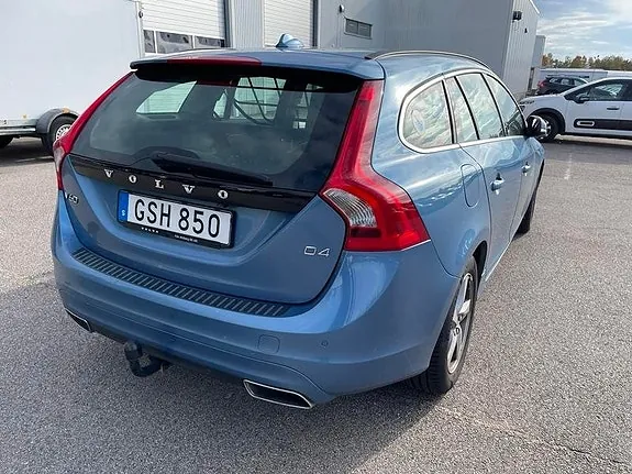 Volvo V60 2015 photo 3