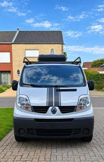 Renault Trafic 2013 photo 4
