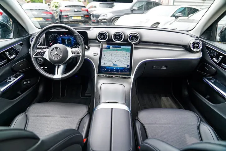 Mercedes-Benz C-Class 2022 photo 2