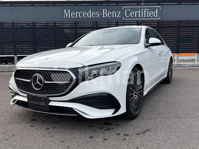 Mercedes-Benz E200 2025 photo 3