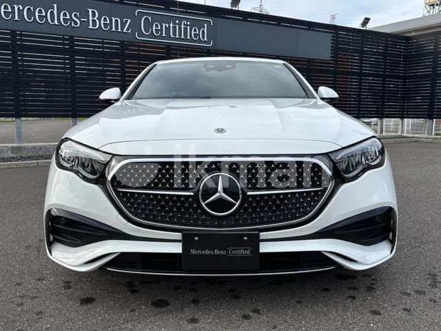 Mercedes-Benz E200 2025 photo 2