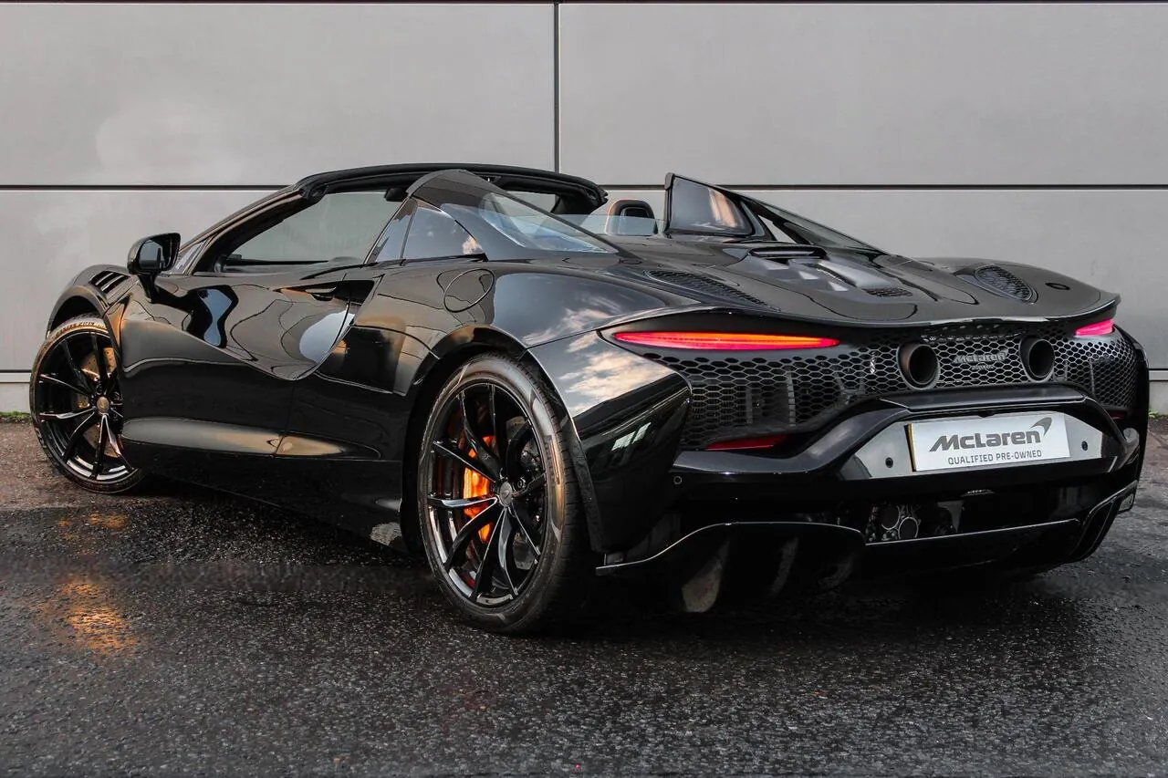 Mclaren Artura 2025 photo 2