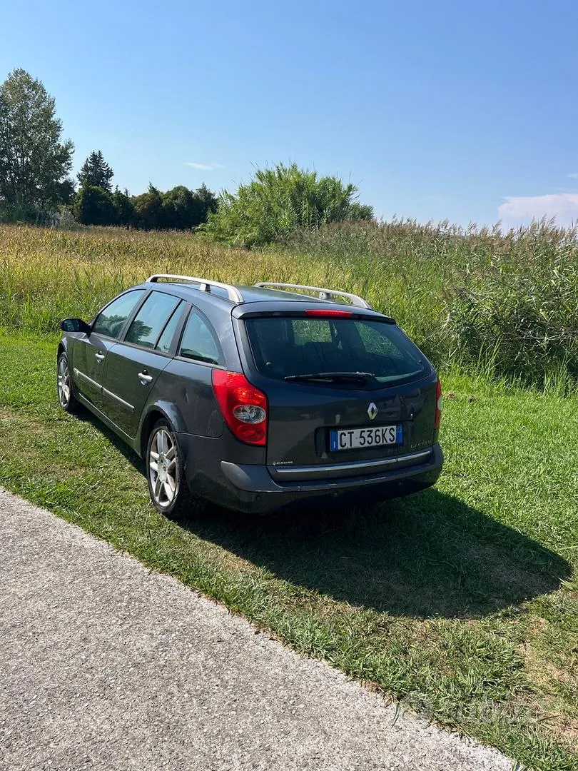 Renault Laguna 2005 photo 2