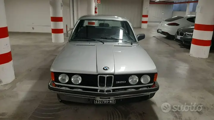 BMW 320