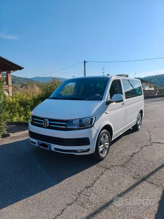 Volkswagen Caravelle 2016 photo 2