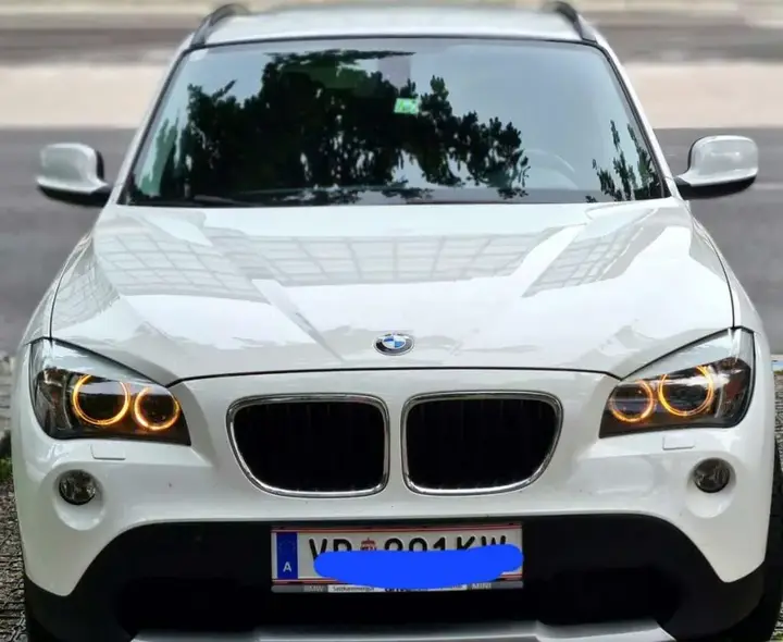 BMW X1 2012 photo 3