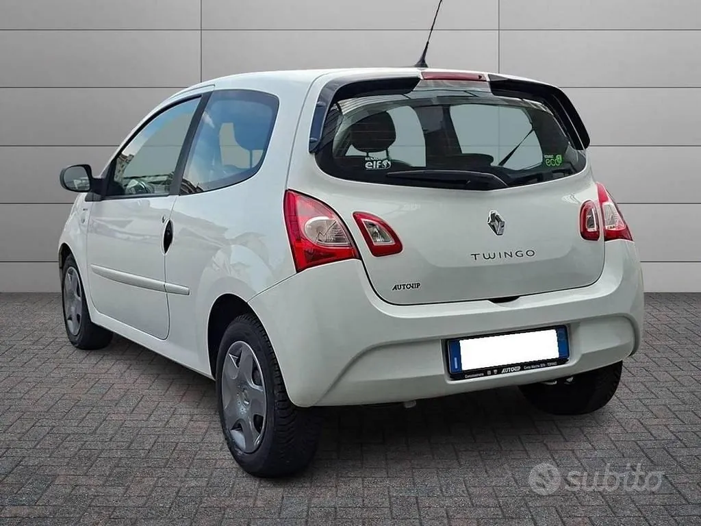 Renault Twingo 2014 photo 2
