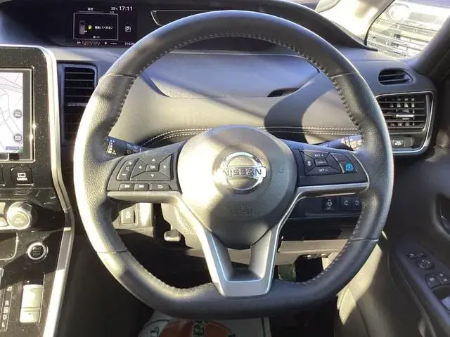 Nissan Serena 2018 photo 3