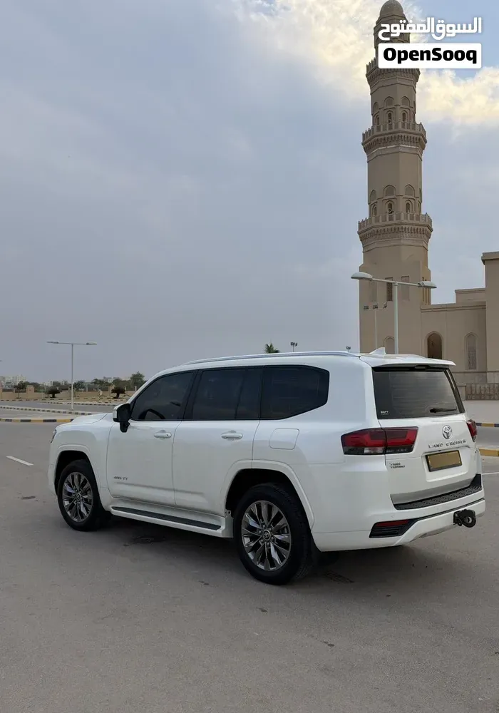 Toyota Land Cruiser 2024 photo 2