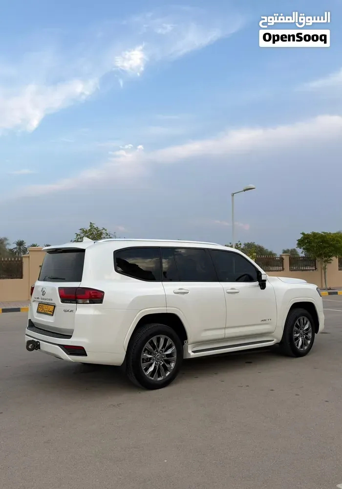 Toyota Land Cruiser 2024 photo 3