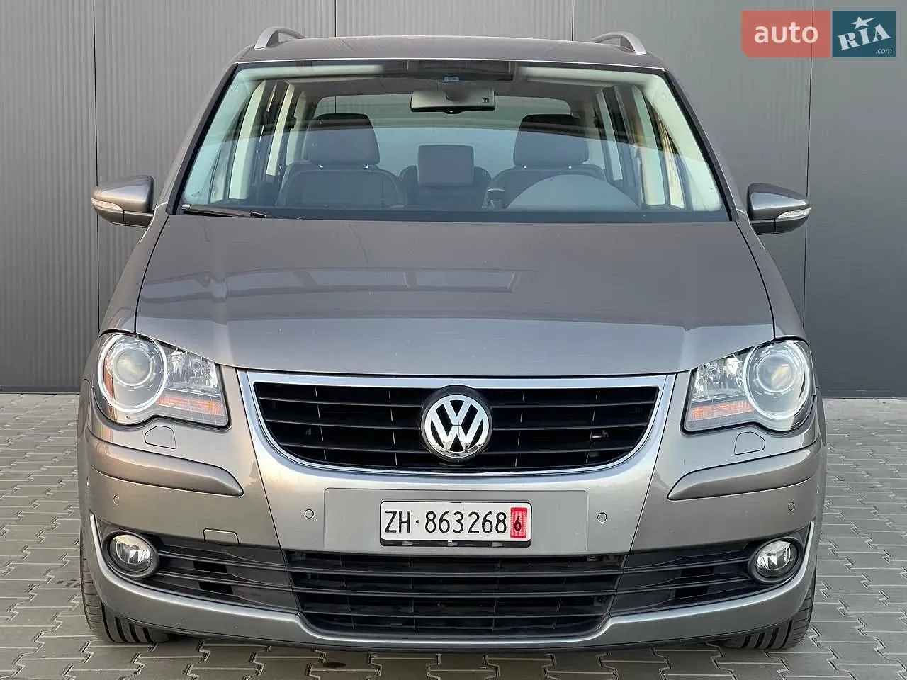 Volkswagen Touran 2010 photo 5