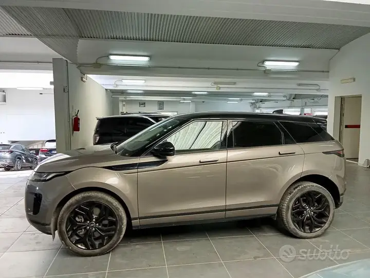Land Rover Range Rover Evoque 2023 photo 4