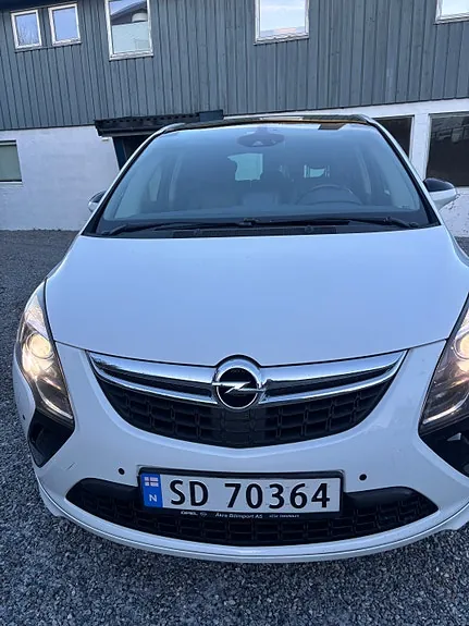 Opel Zafira Tourer 2014 photo 2