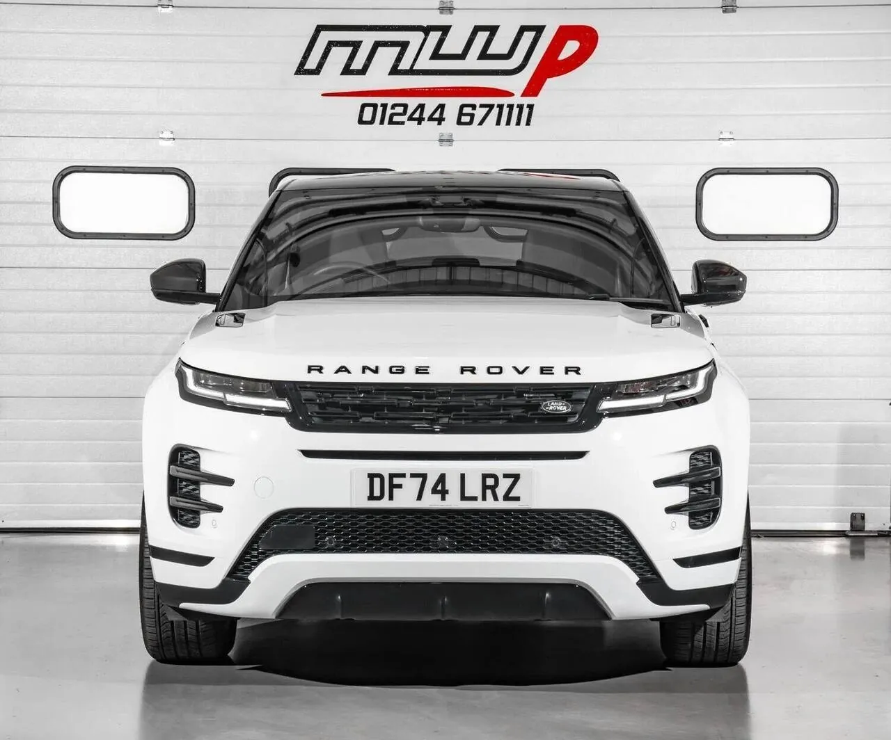 Land Rover Range Rover Evoque 2024 photo 3