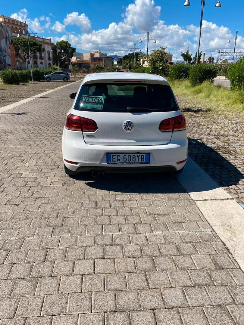 Volkswagen Golf 2011 photo 4