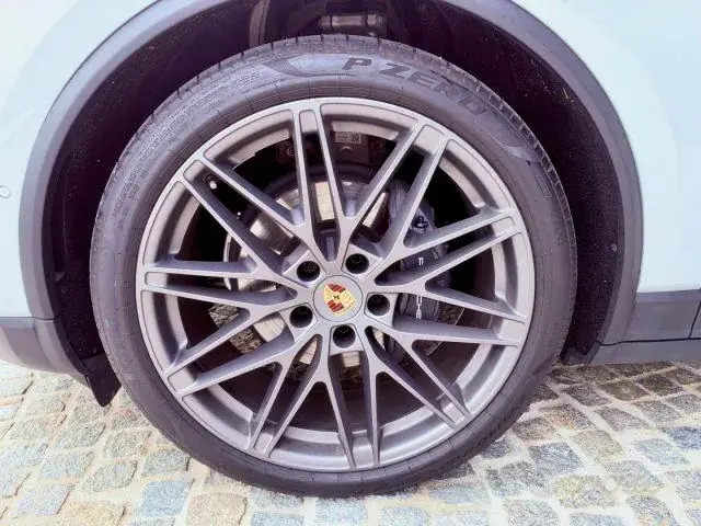 Porsche Macan 2024 photo 3