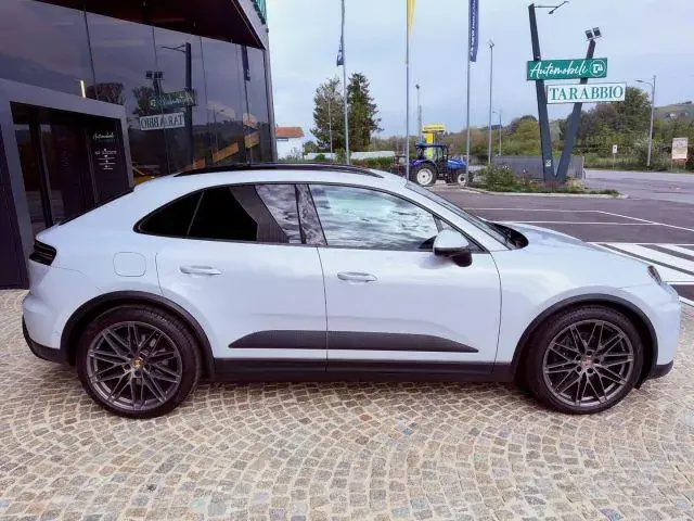 Porsche Macan 2024 photo 4