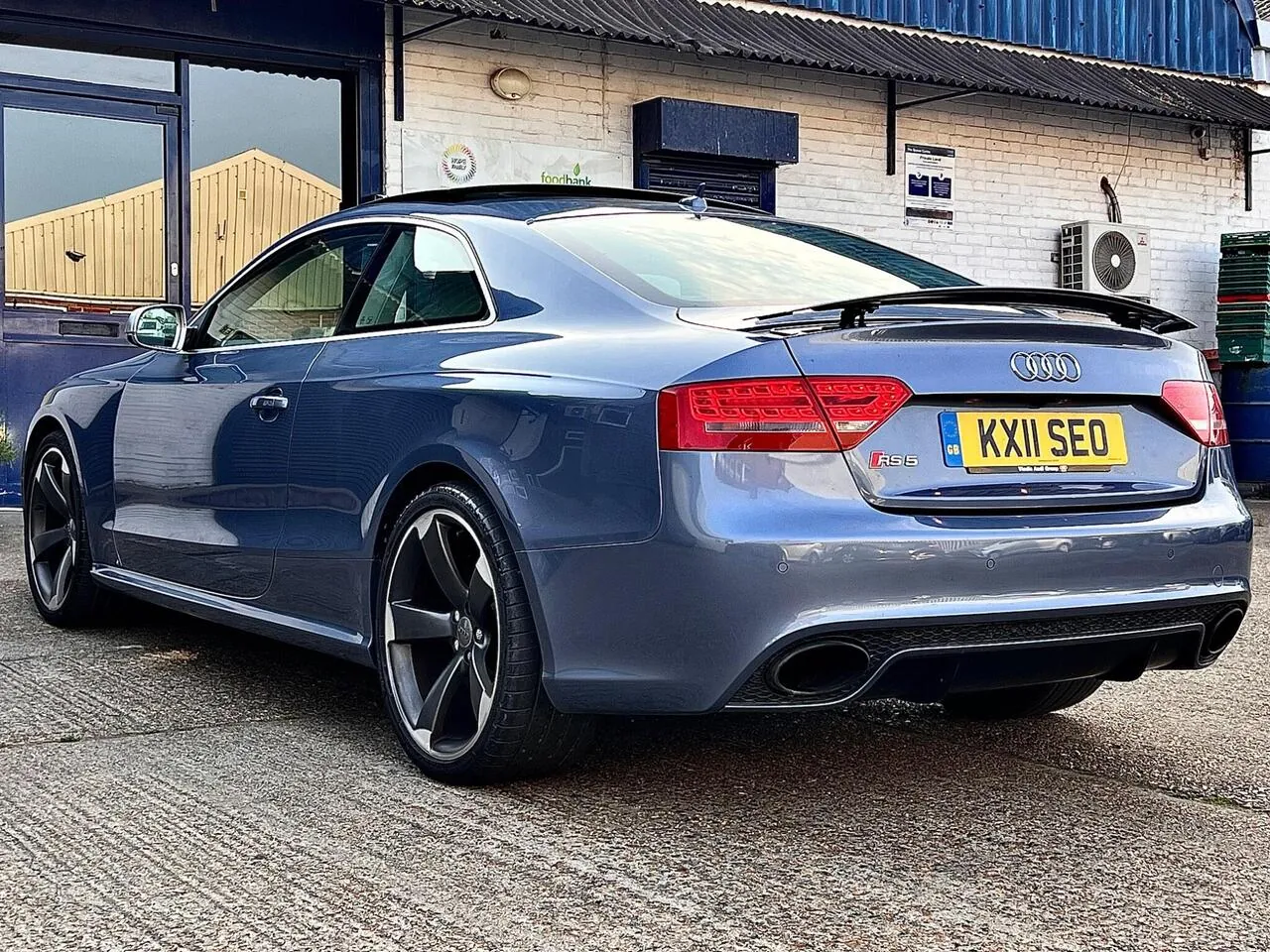 Audi Rs5 2011 photo 3