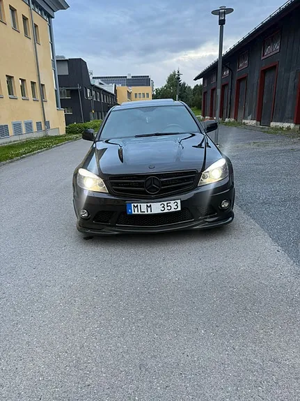 Mercedes-Benz C63 2008 photo 4