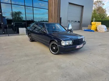 Mercedes-Benz 190E