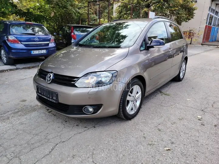 Volkswagen Golf Plus 2012 photo 2