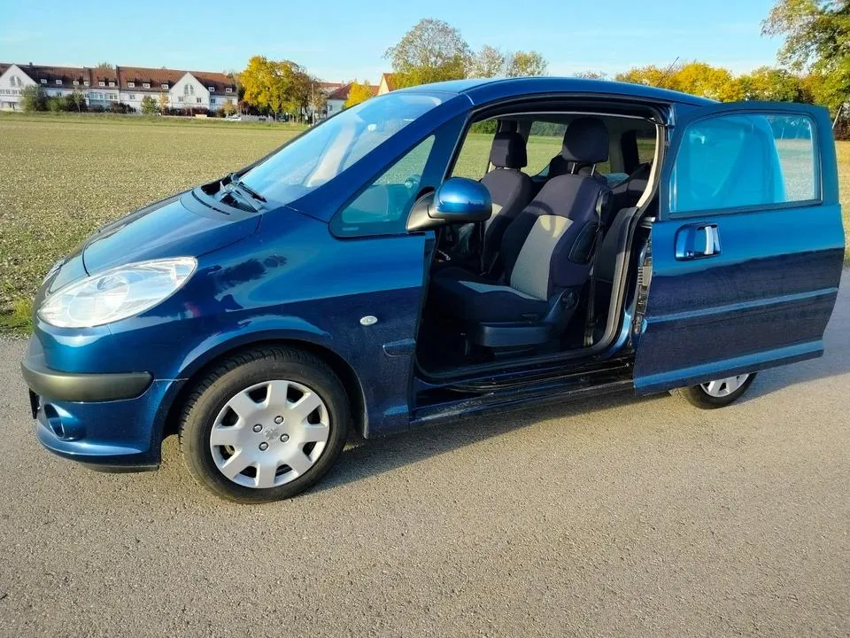 Peugeot 1007