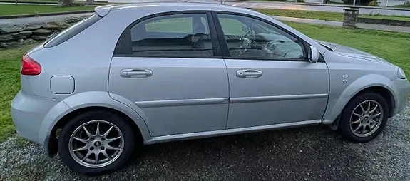 Daewoo Lacetti 2005 photo 4