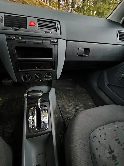 Skoda Fabia 2002 photo 5