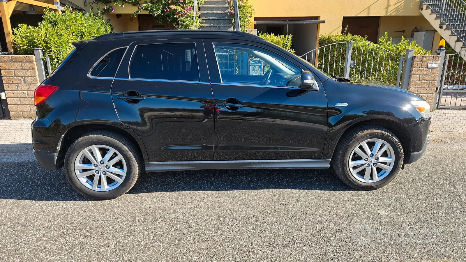 Mitsubishi Asx 2011 photo 3