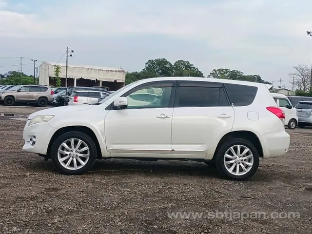 Toyota Vanguard 2011 photo 4