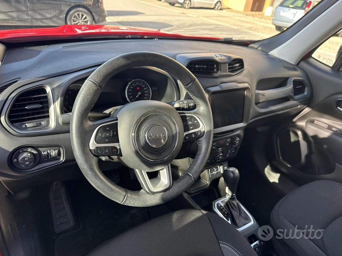 Jeep Renegade 2023 photo 4