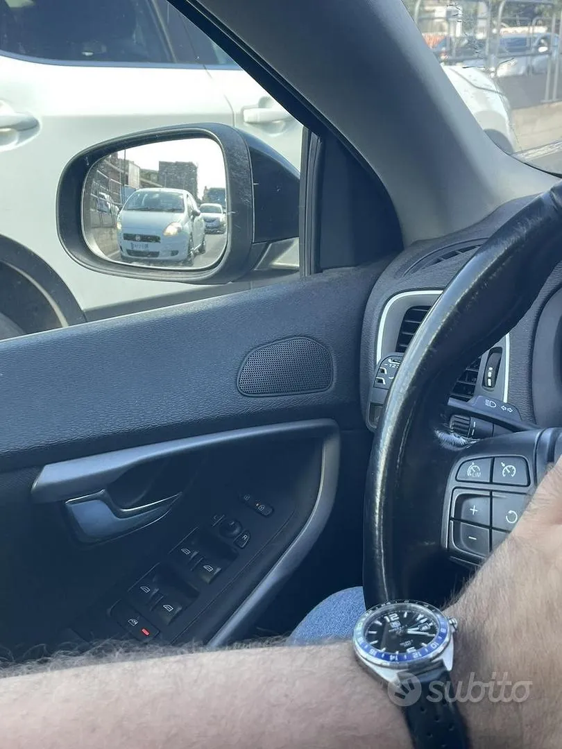 Volvo V40 2015 photo 4