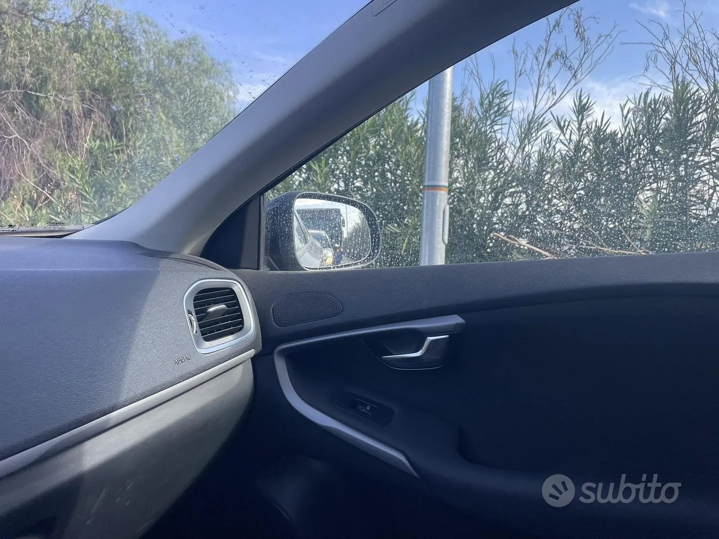 Volvo V40 2015 photo 5