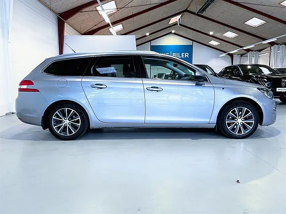 Peugeot 308 2015 photo 4