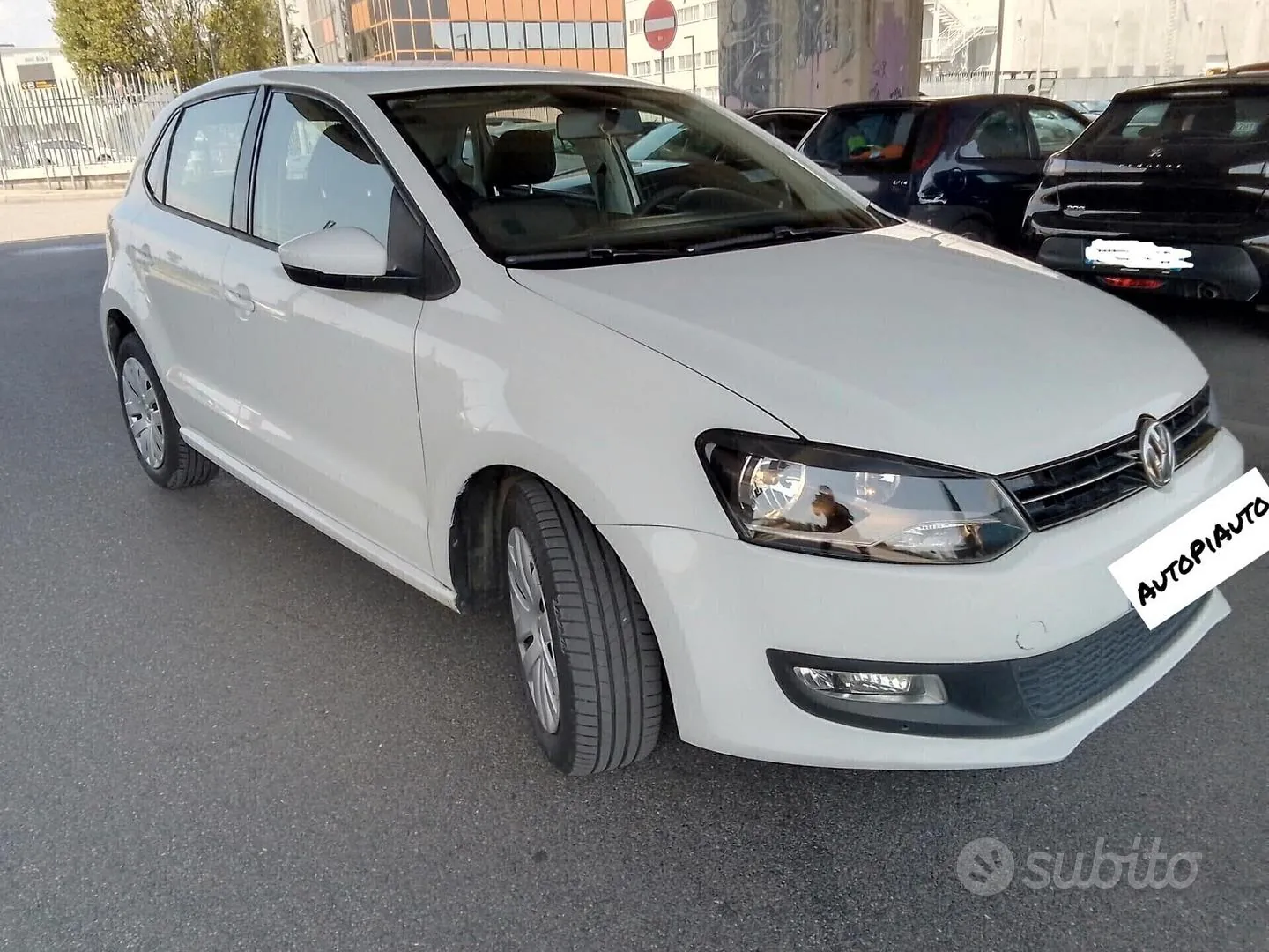 Volkswagen Polo 2011 photo 2