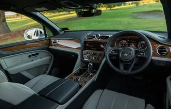 Bentley Bentayga 2026 photo 4