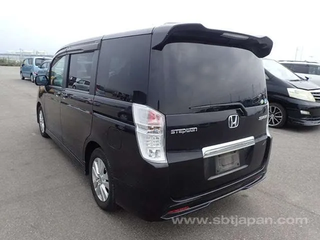 Honda Stepwagen 2010 photo 3