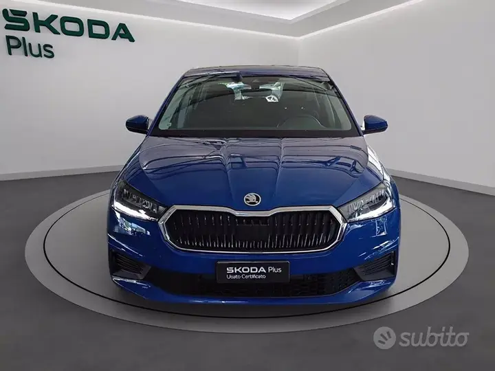 Skoda Fabia 2023 photo 2