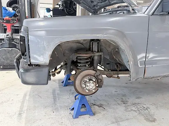 Nissan Patrol 1993 photo 4