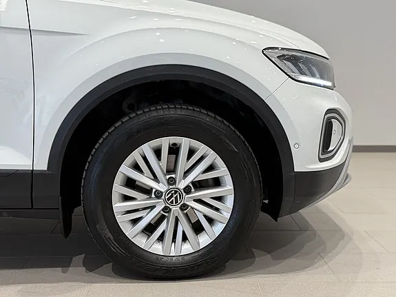 Volkswagen T-Roc 2024 photo 3