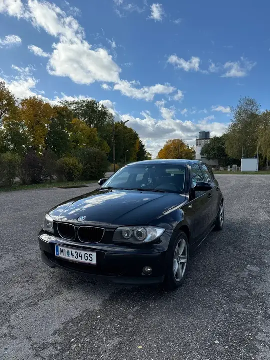 BMW 1 Series 2006 photo 2