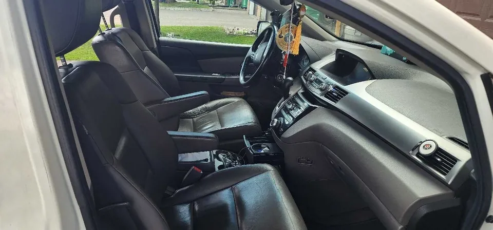 Honda Odyssey 2012 photo 5