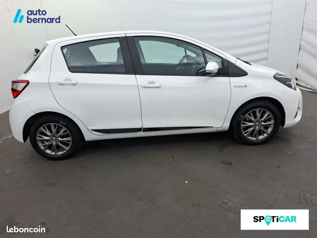 Toyota Yaris 2018 photo 4