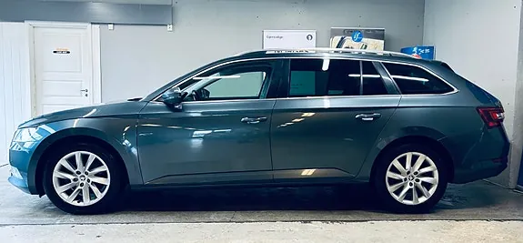 Skoda Superb 2017 photo 4