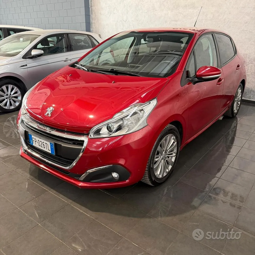 Peugeot 208 2018 photo 2