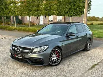 Mercedes-Benz C63 S Amg