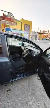 Nissan Note 2011 photo 4