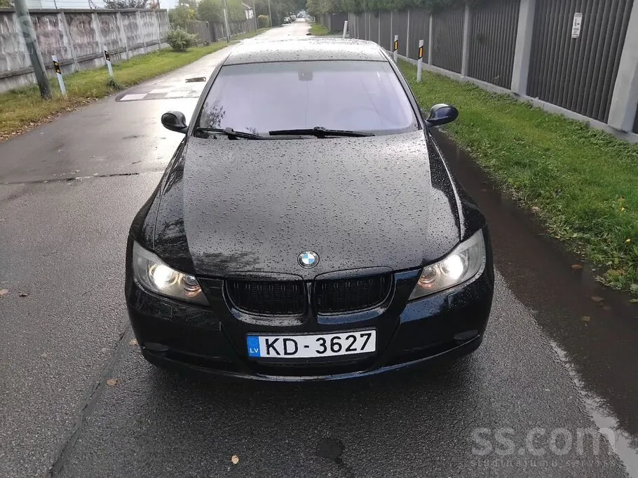 BMW 330 2005 photo 2