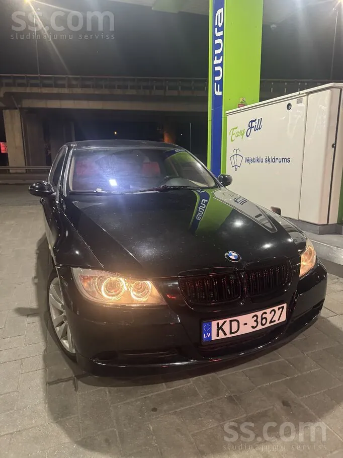 BMW 330